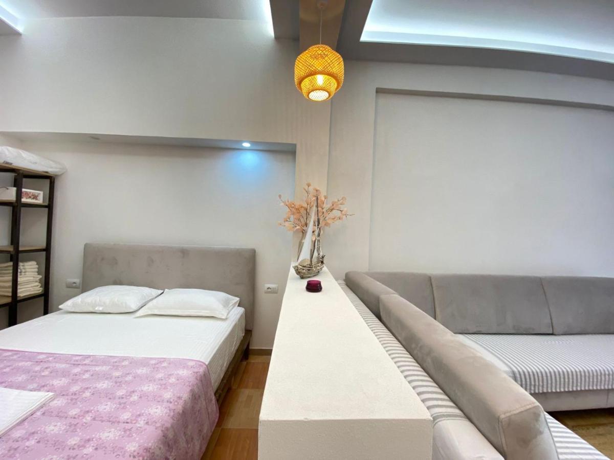 Areti Rooms Hotel Himare Exterior foto
