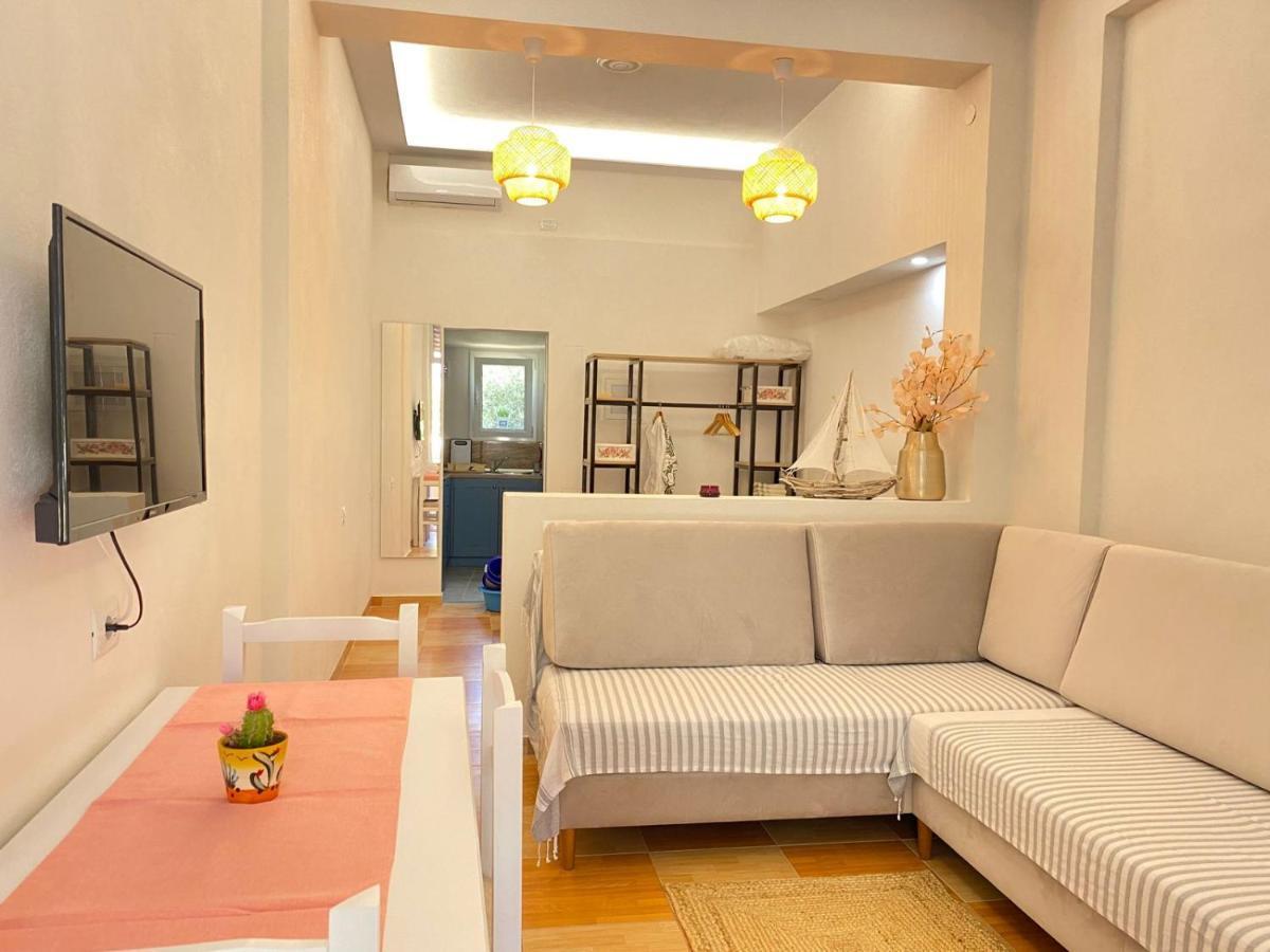 Areti Rooms Hotel Himare Exterior foto